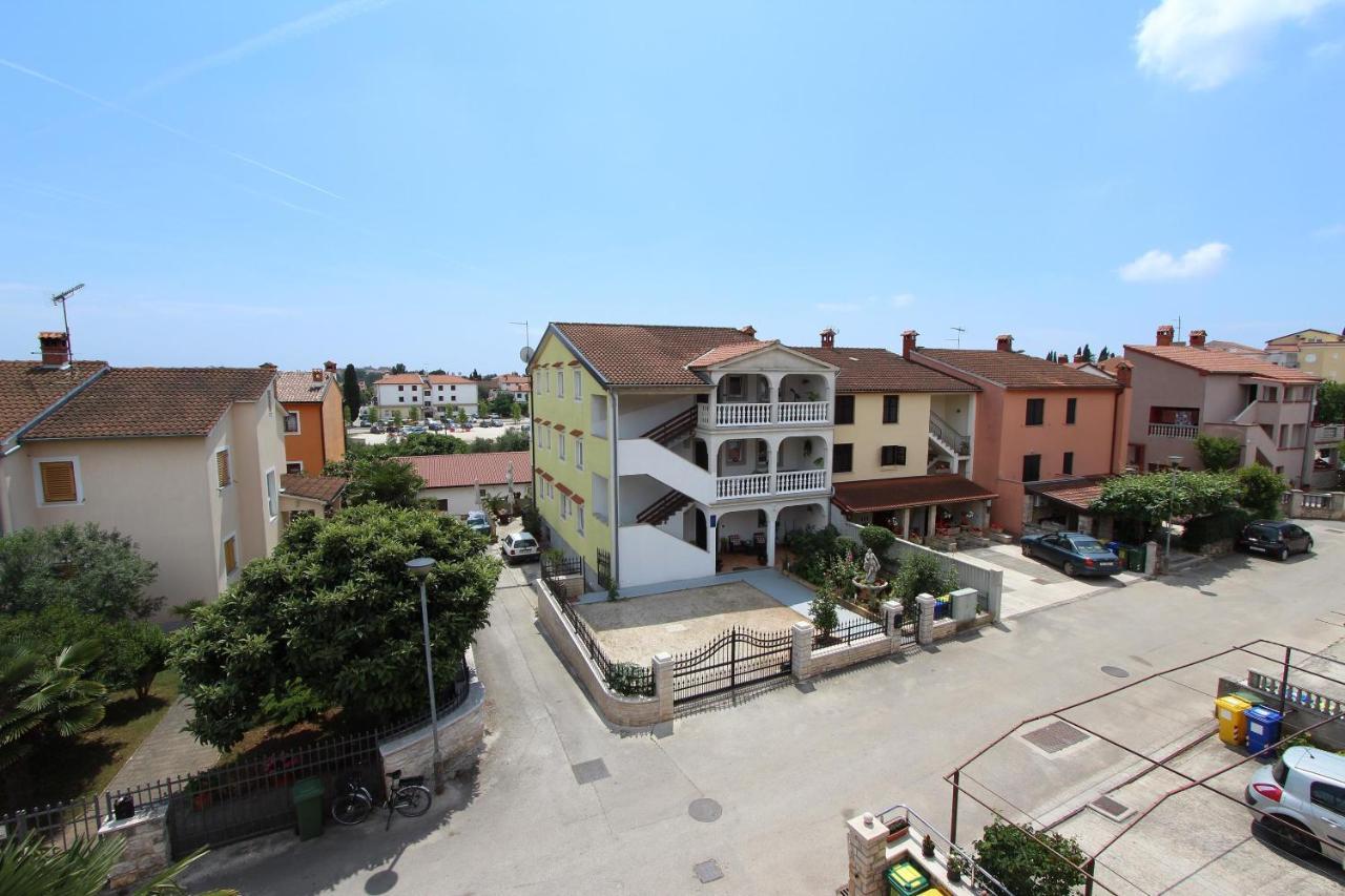 Room And Apartment Lea Rovinj Kamer foto
