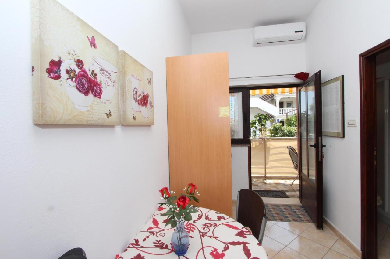 Room And Apartment Lea Rovinj Kamer foto